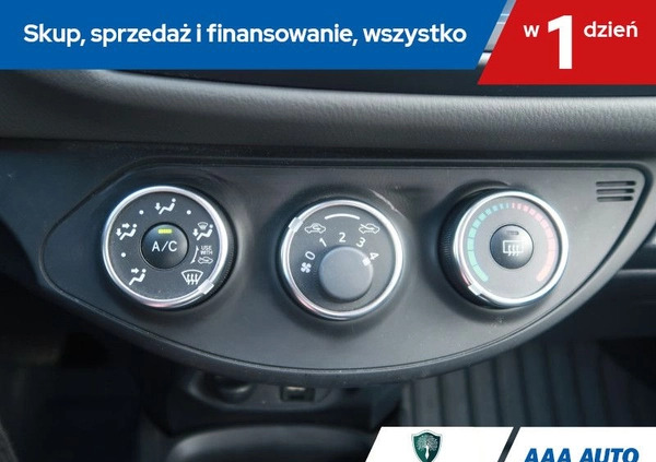 Toyota Yaris cena 59000 przebieg: 57734, rok produkcji 2020 z Gdańsk małe 172